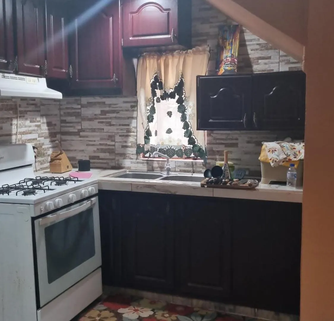 Chaguanas Calm Apartment